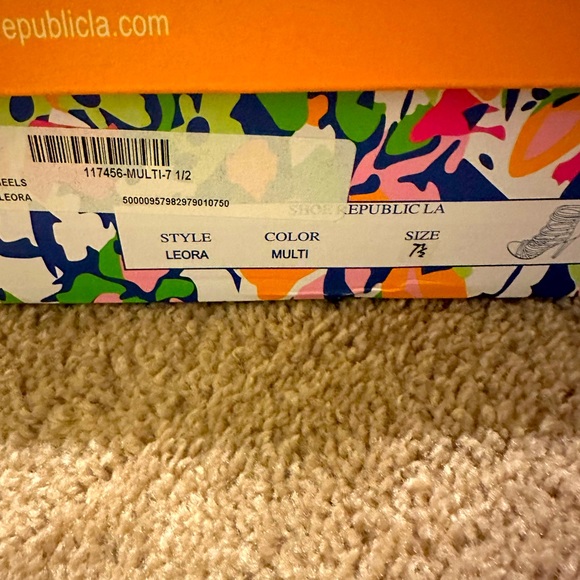 Cute Heels - Picture 2 of 4